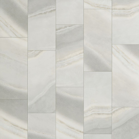 Wanderer's Loop - Silver Stain Swatch